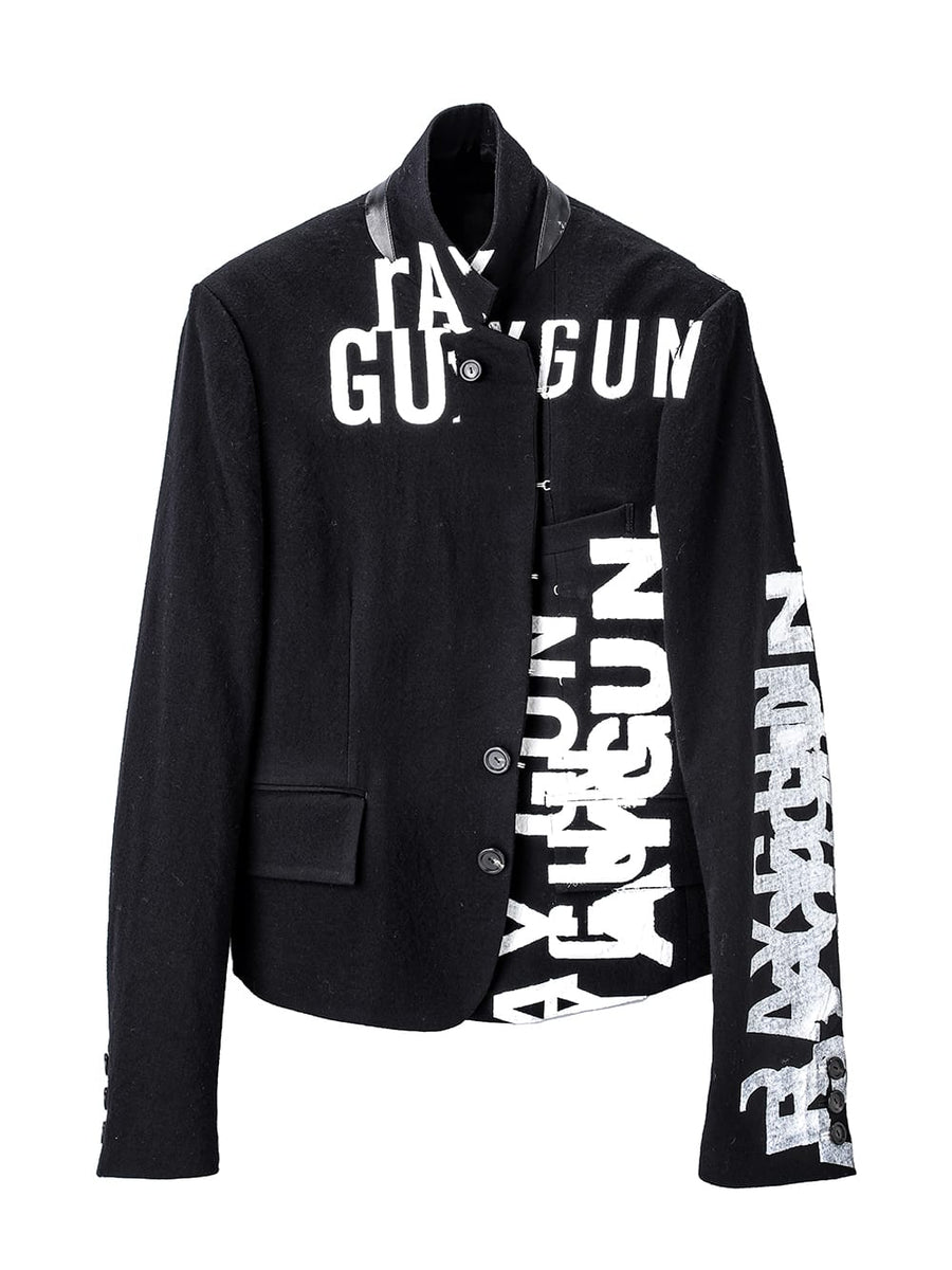sj.0003aAW23 right - left cropped jacket. THE TWO OF US 2023