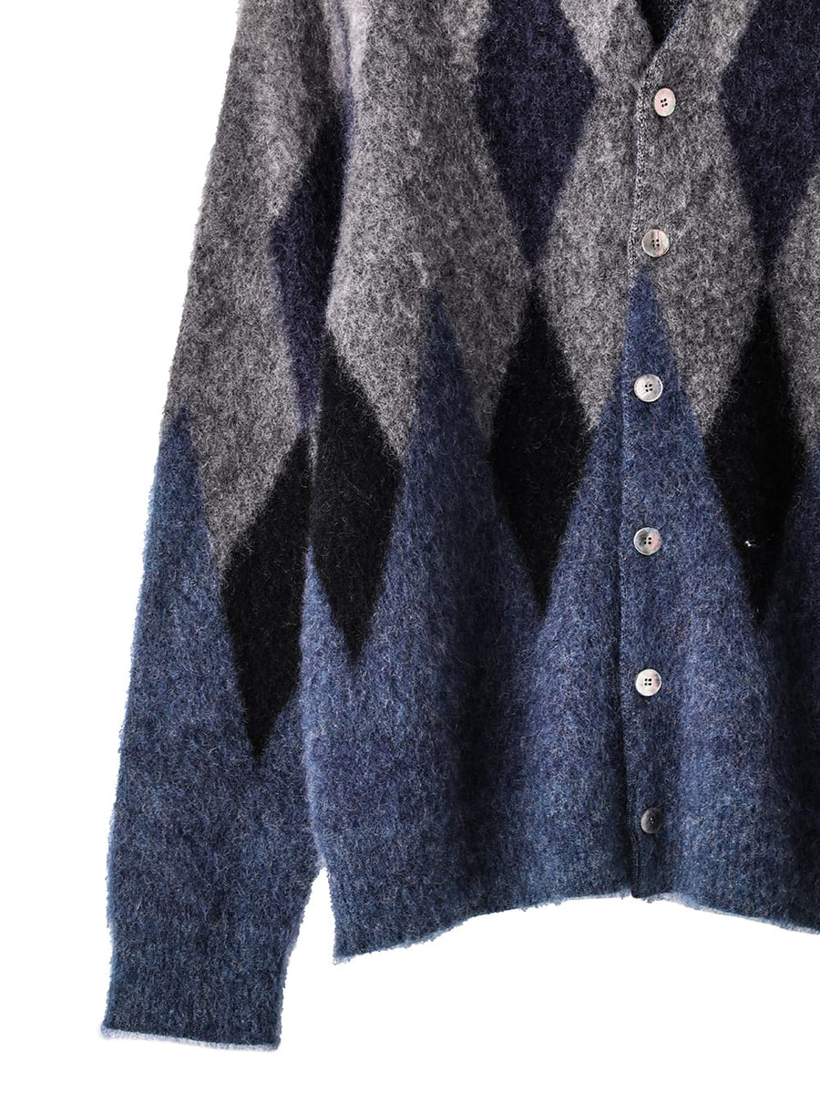 sk.0019AW25-navy カートカーディガン1 The Black-and-White Realism