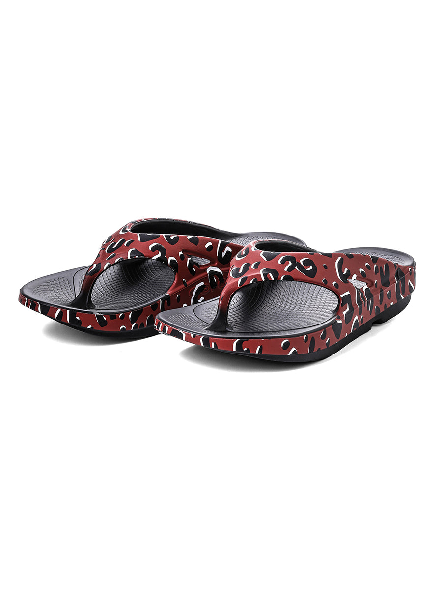 TAKAHIROMIYASHITATheSoloist. × OOFOS TAKAHIROMIYASHITA TheSoloist. Black OOFOS Edition Flip Flops