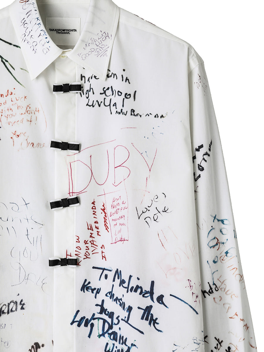 ss.0012AW25-white(graduate print) フライフロントリボンシャツ The