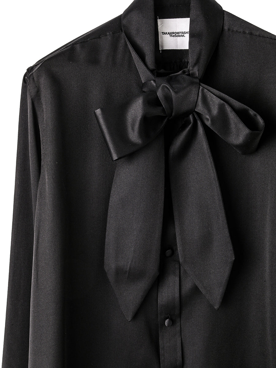 ss.0020AW25-black ボウタイカラーシャツ The Black-and-White Realism