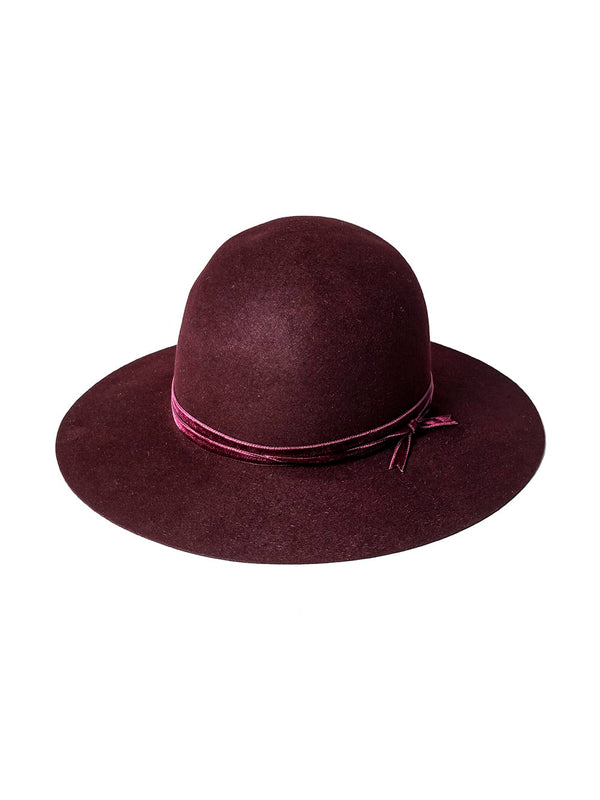 nobled hat./velvet ribbon.