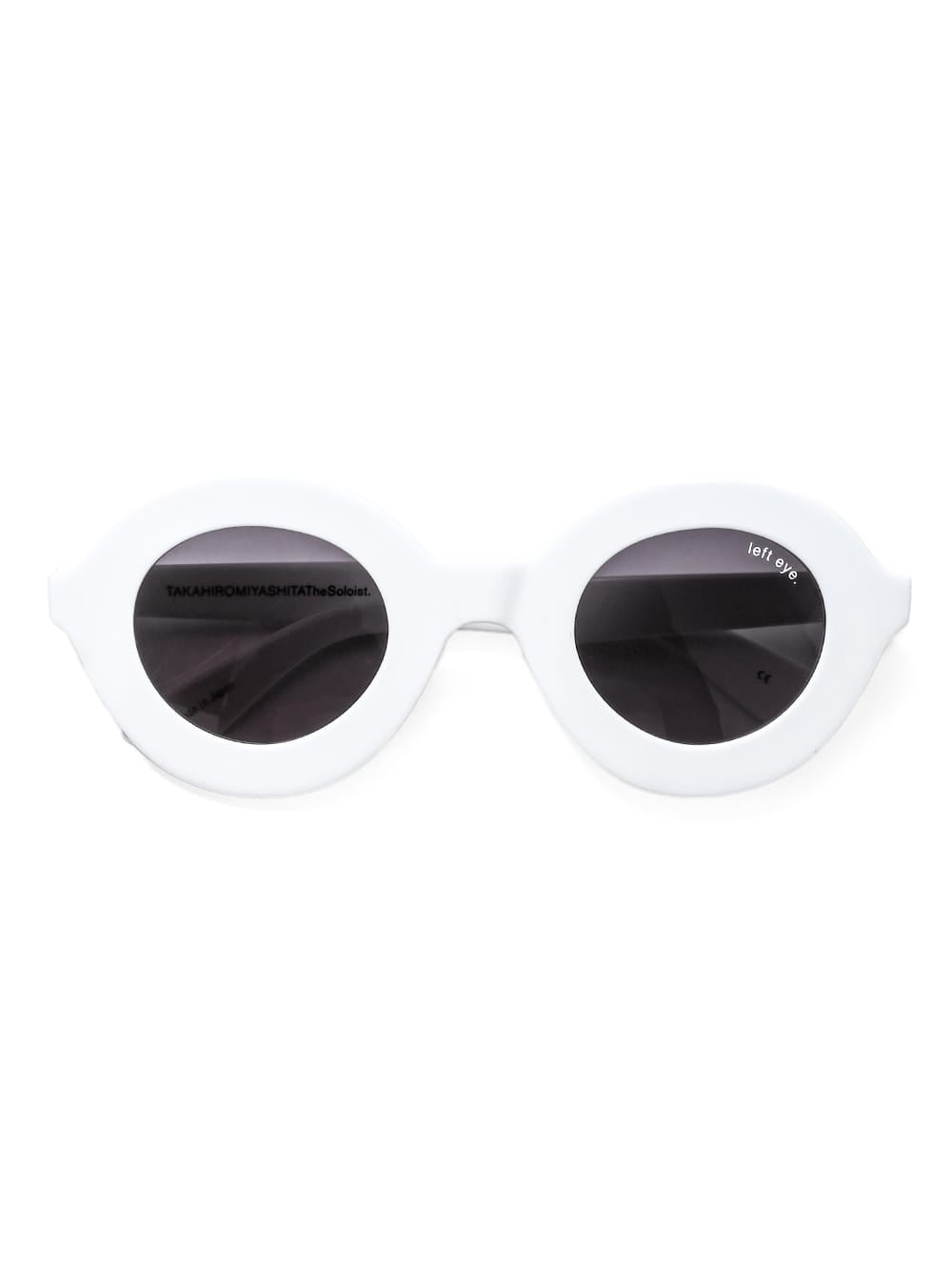 round shape sunglasses.