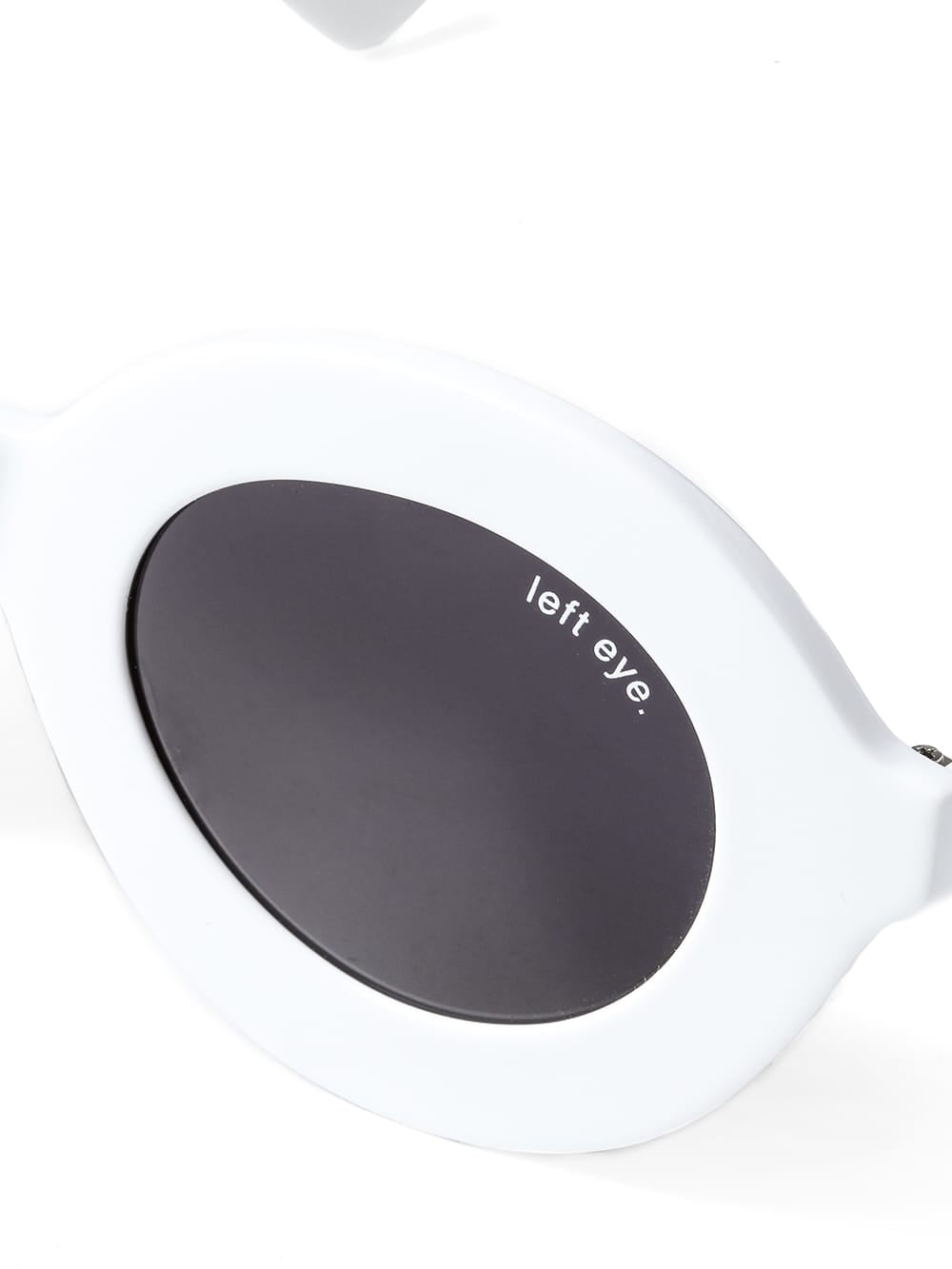 round shape sunglasses.