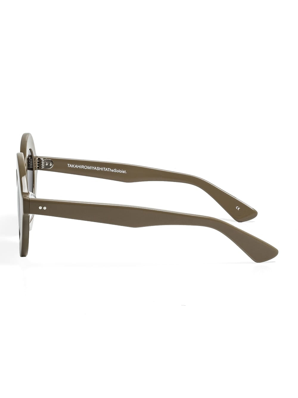 round shape sunglasses.