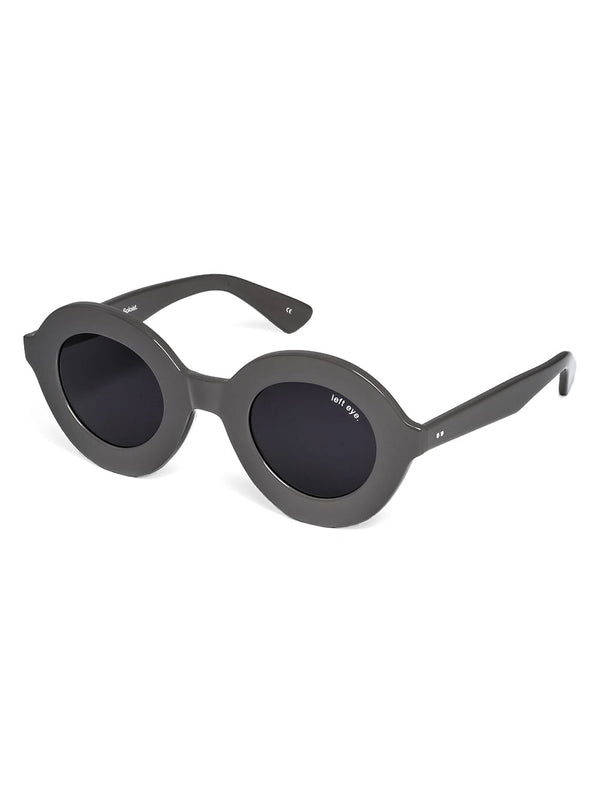 round shape sunglasses.