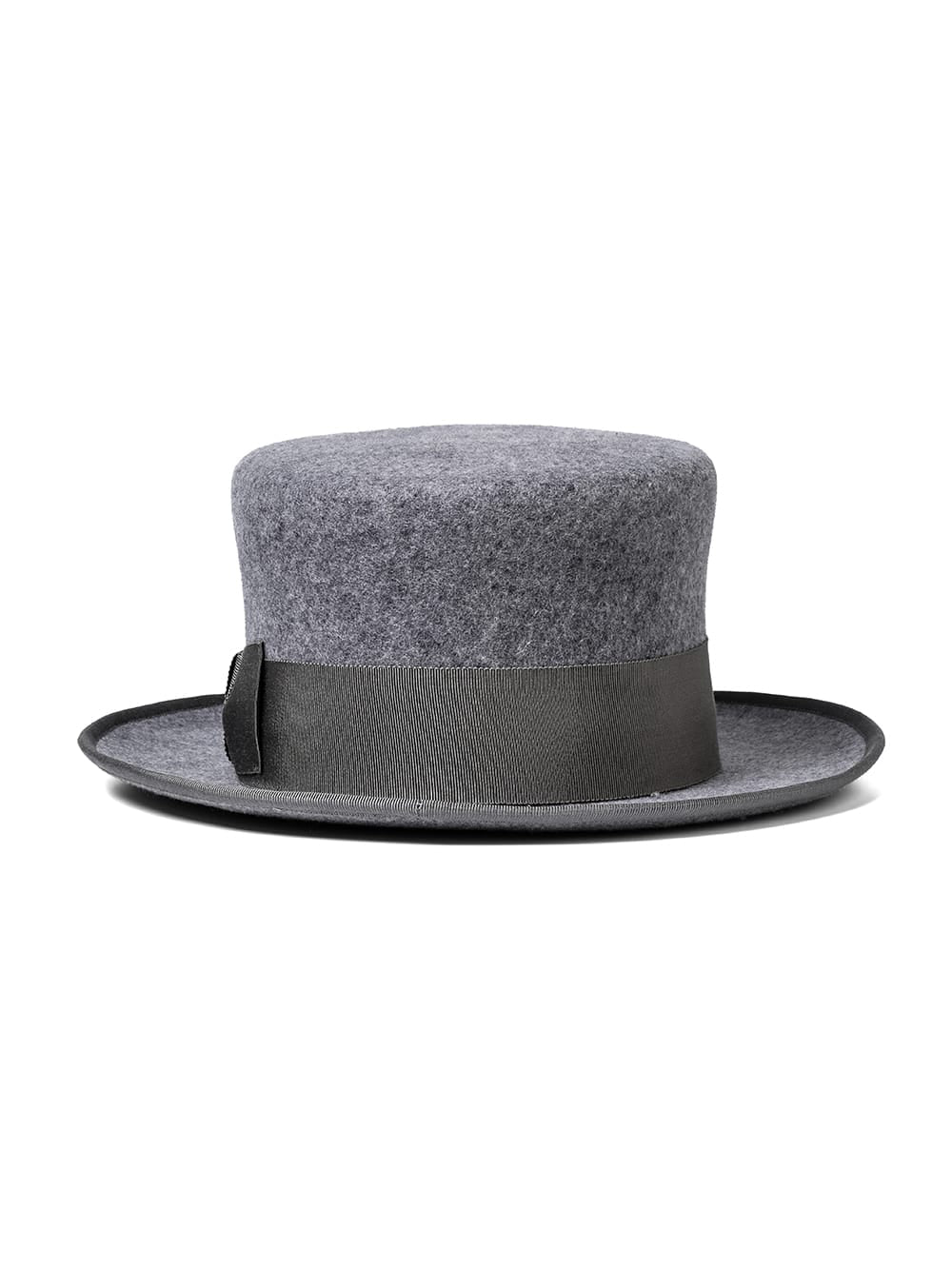 silk hat.