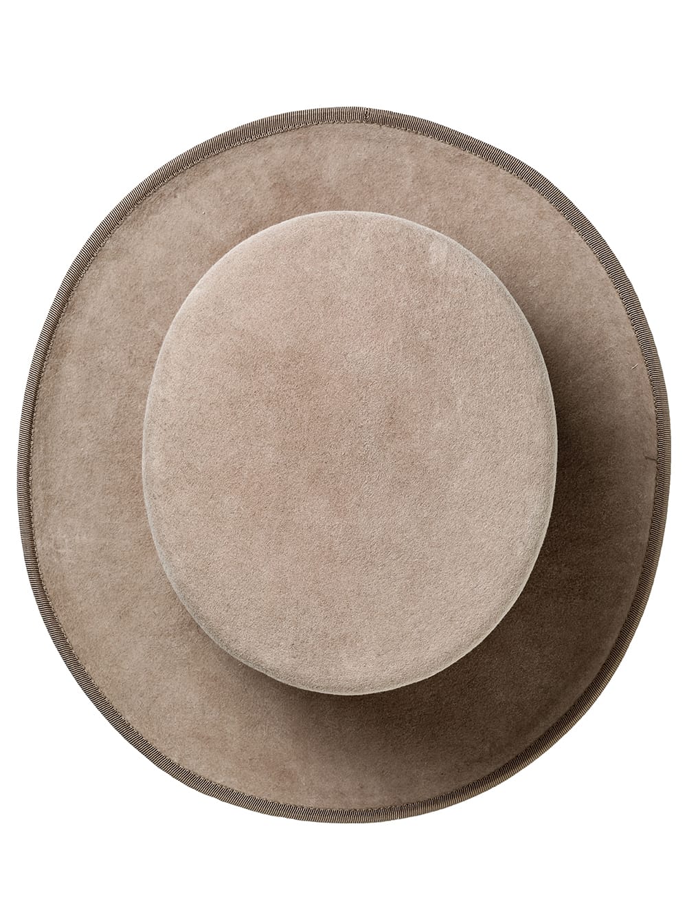 silk hat.