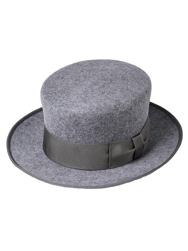 silk hat.