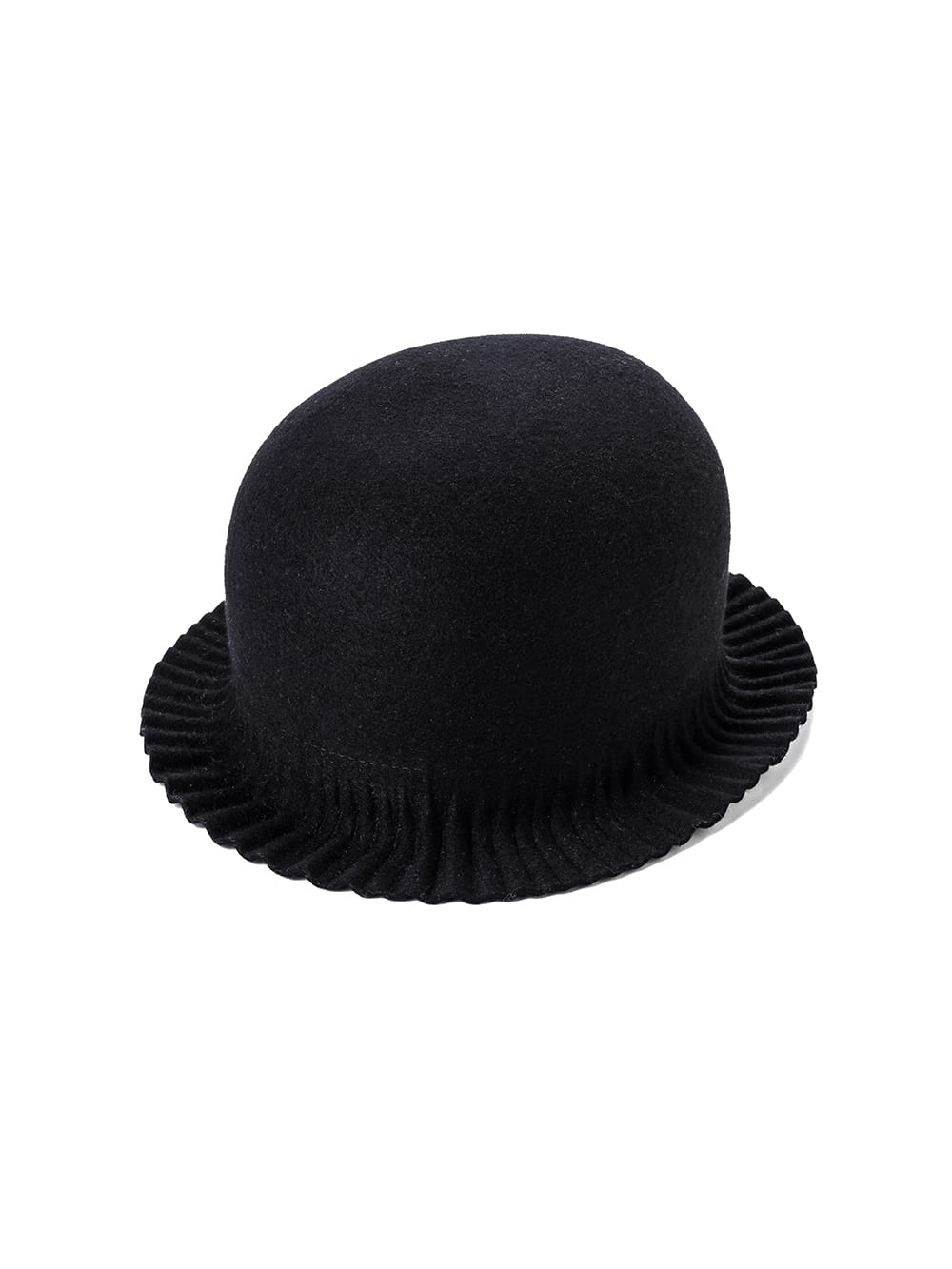 short brim pleated hat