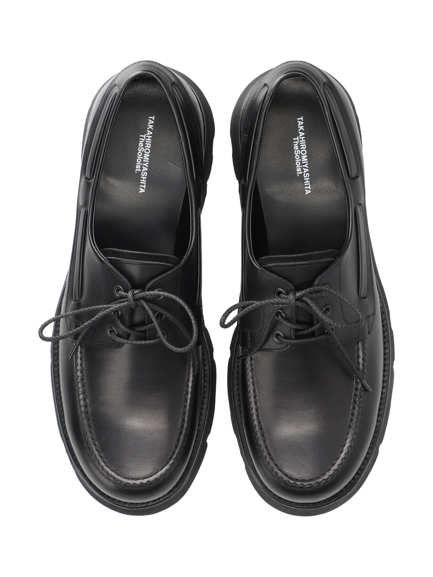 boat shoes