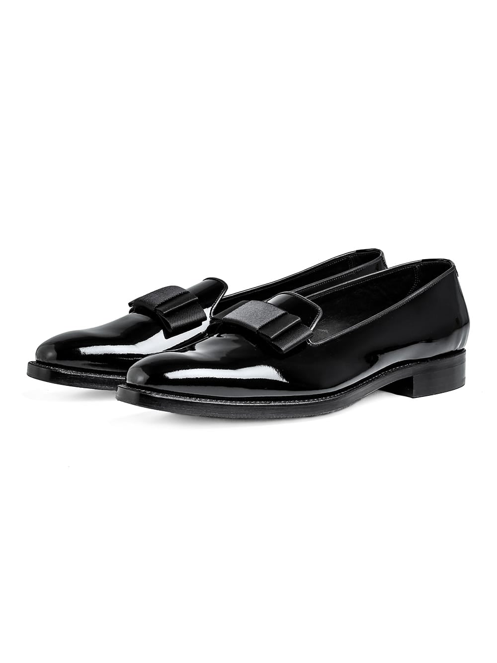 patent leather opera pump