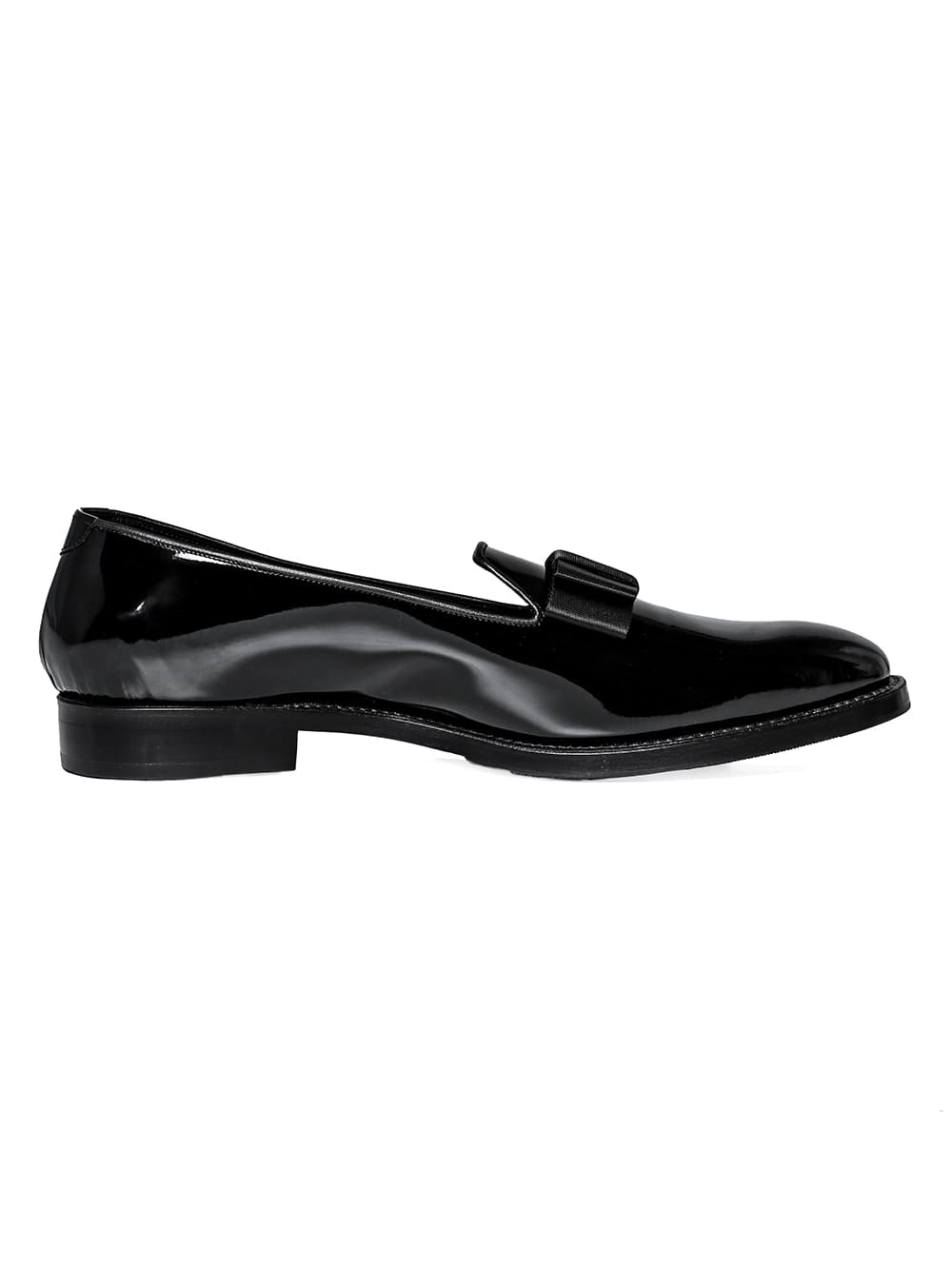 patent leather opera pump