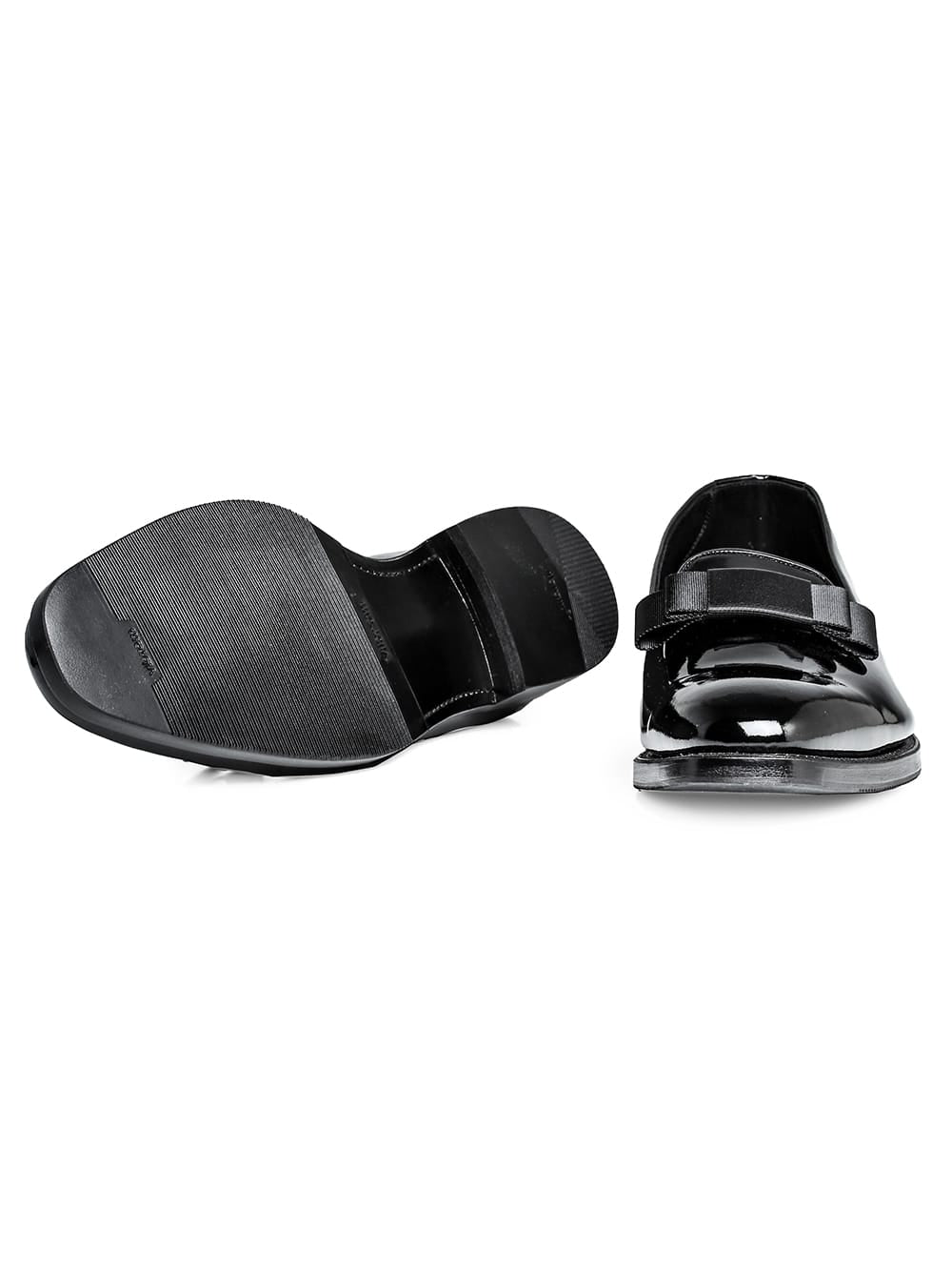patent leather opera pump