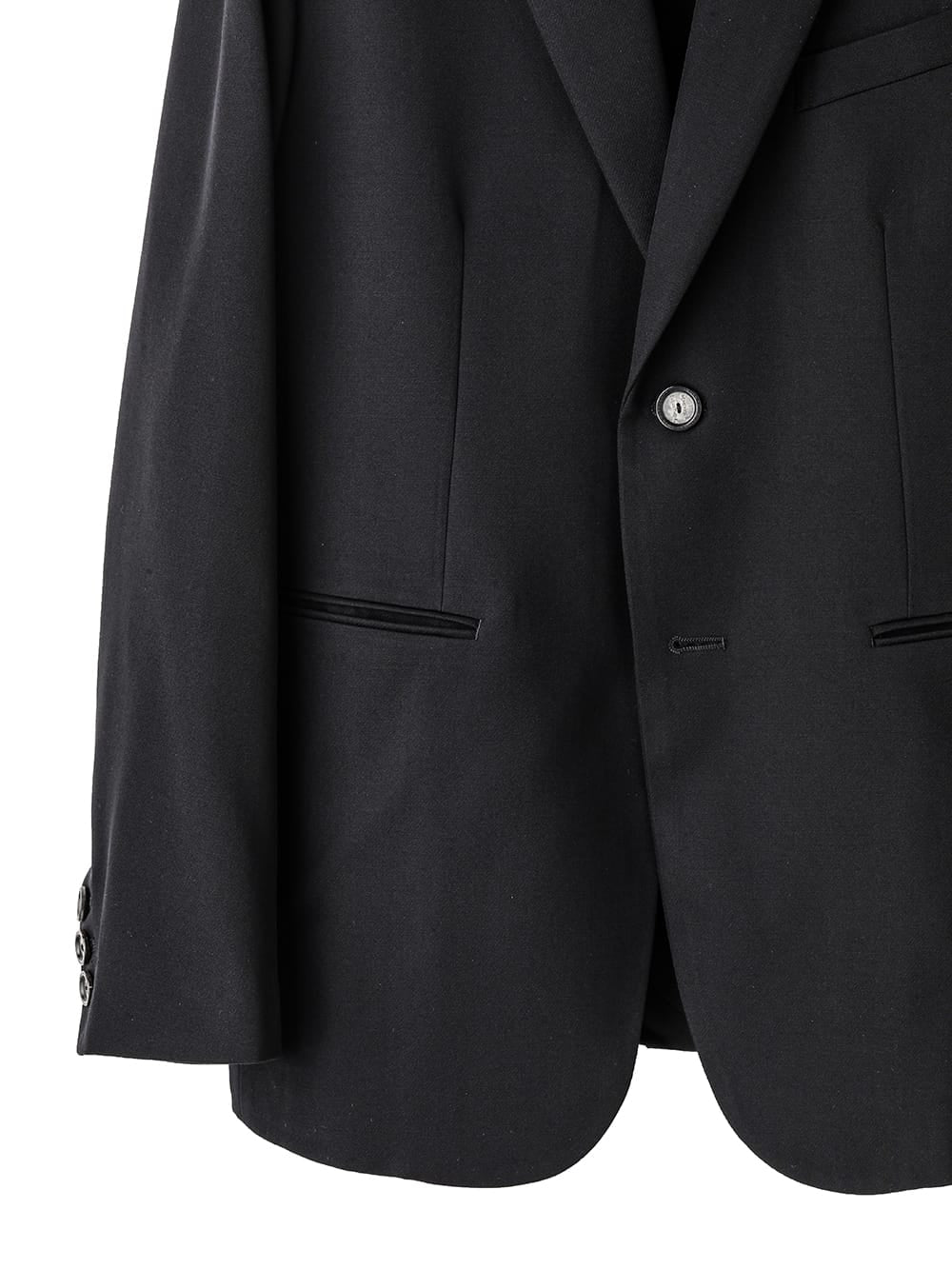 notched lapel 2b sack jacket.