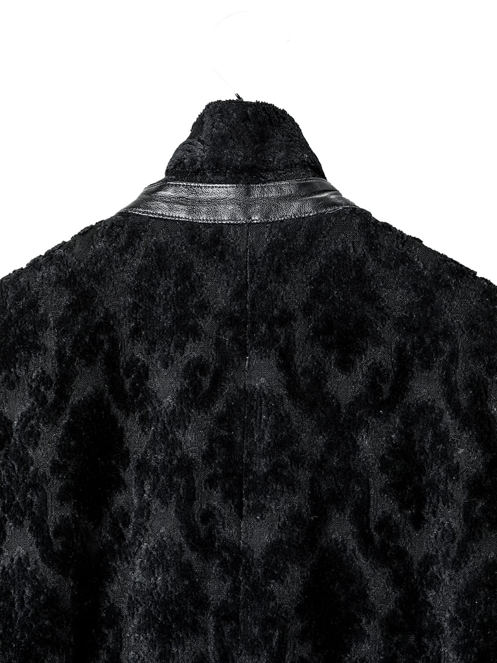 notched lapel 2b sack jacket.