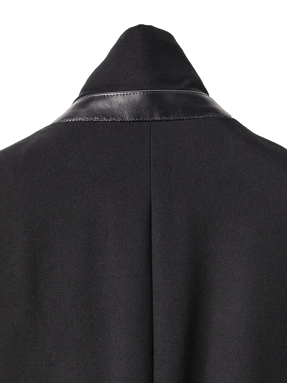 notched lapel 2b jacket.