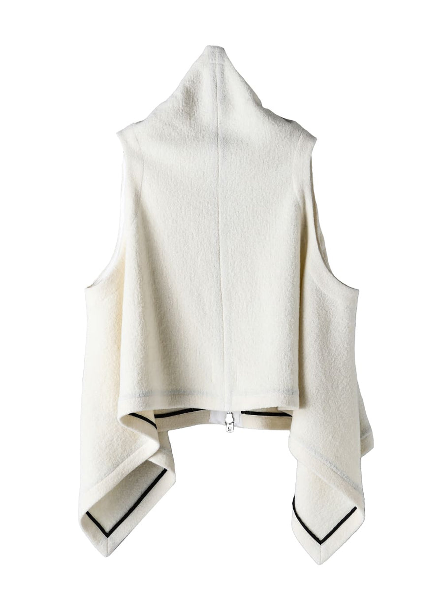 sj.0023AW23white twoway wrap around vest. THE TWO OF US 2023 Autumn