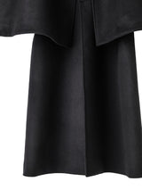 sj.0023AW25-black ケープコート The Black-and-White Realism 2025