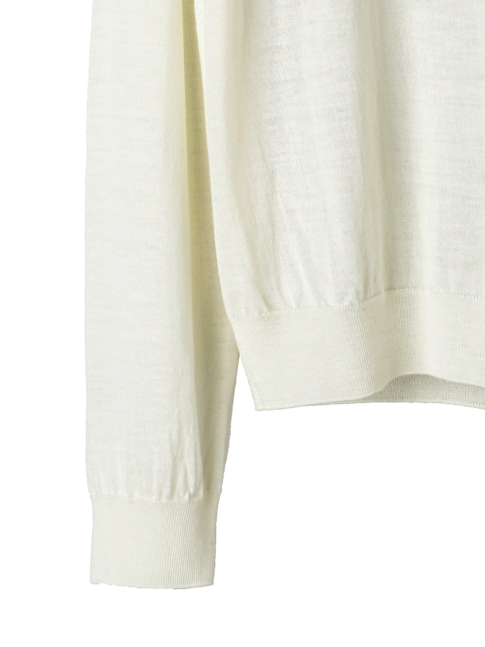 high gauge crew neck  sweater.