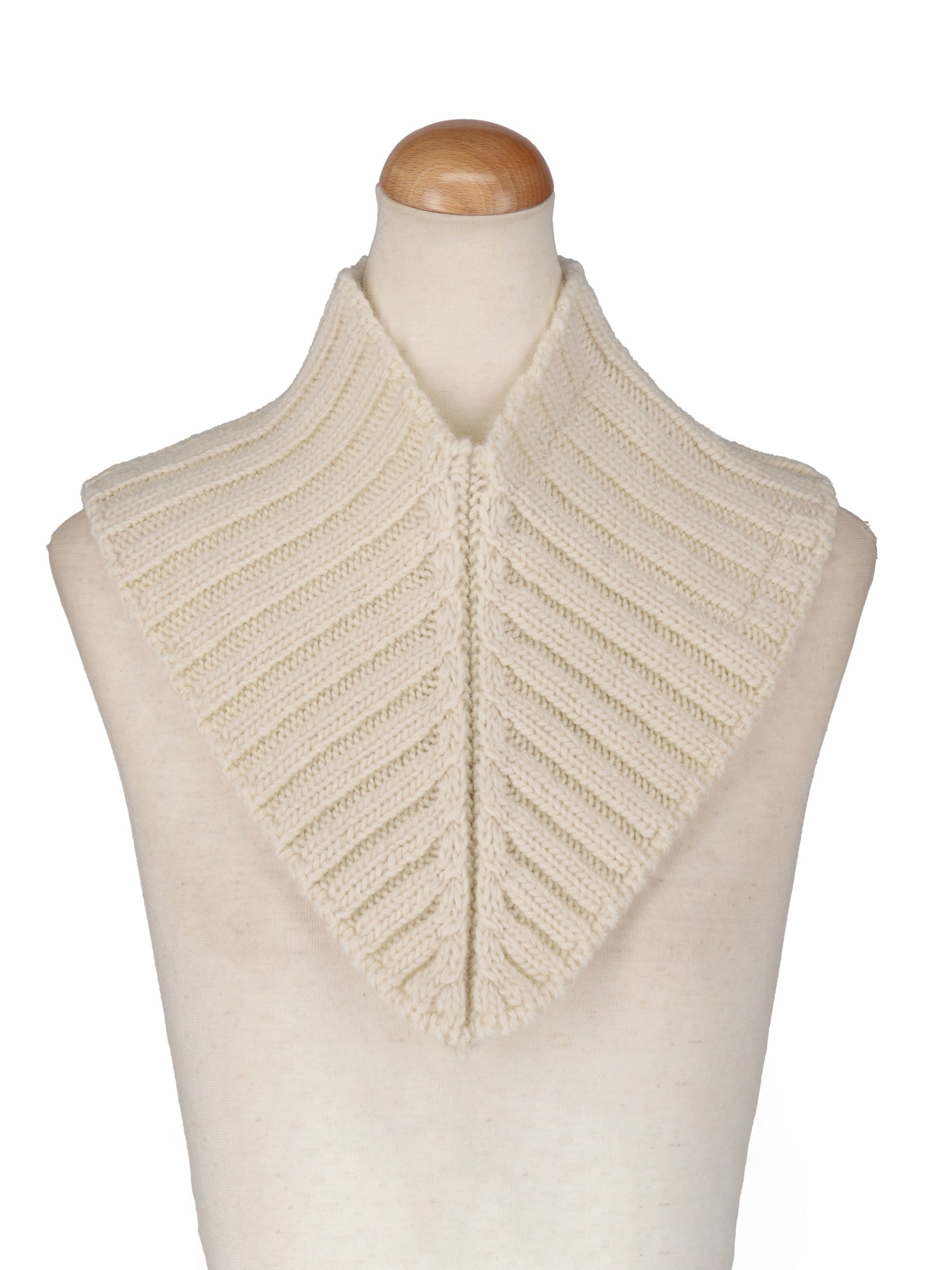 V-Neck Neck Warmer (Low)