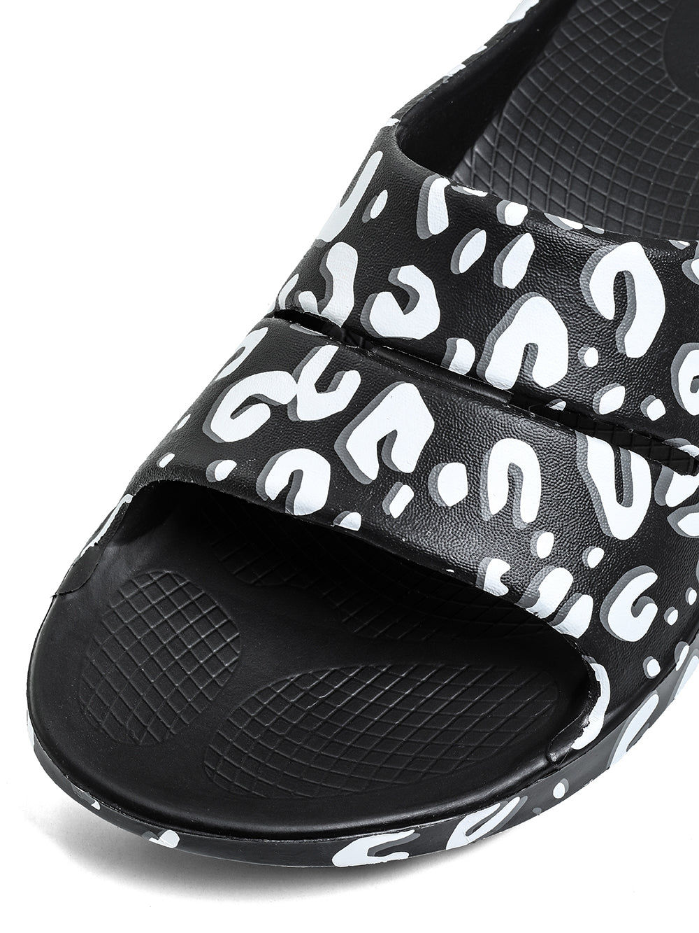 slider.(leopard)