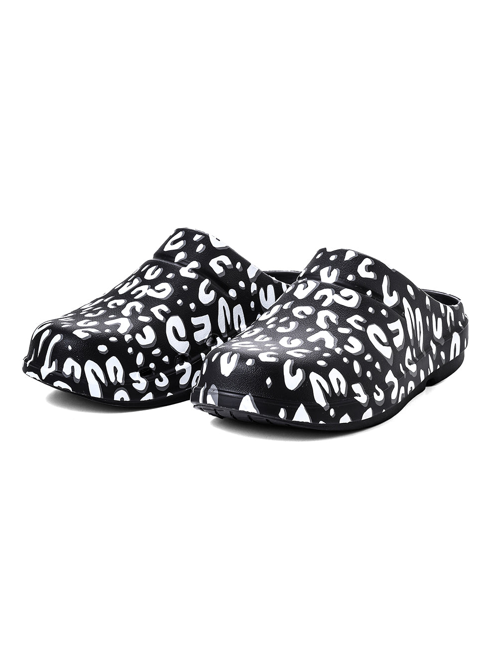 clog.(leopard)