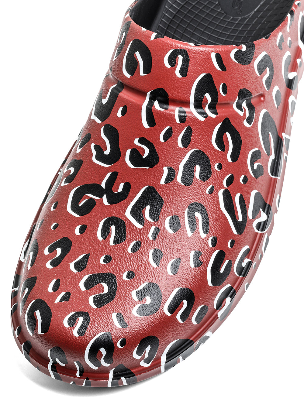 clog.(leopard)