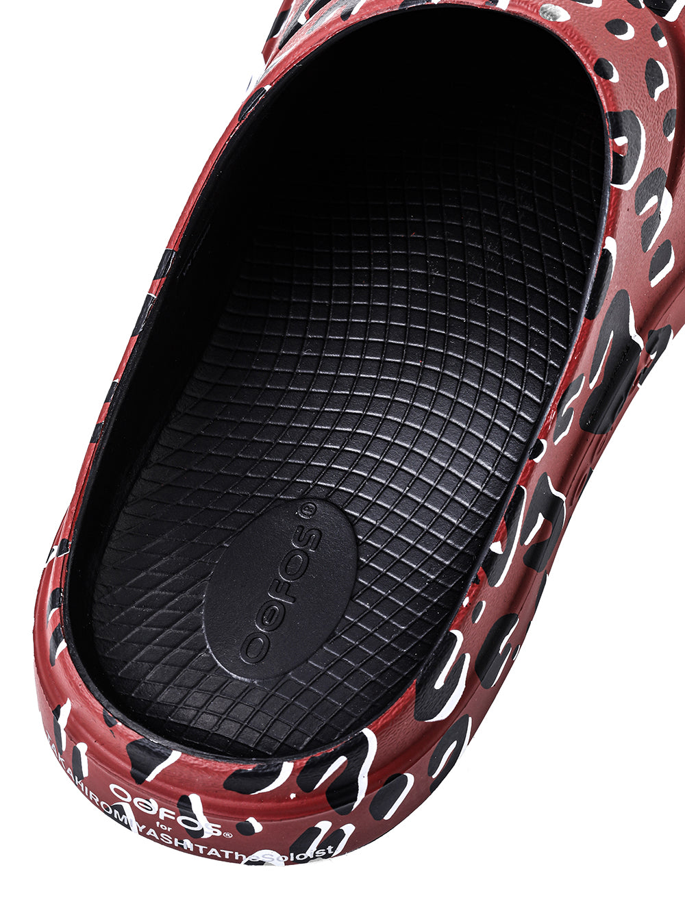 clog.(leopard)