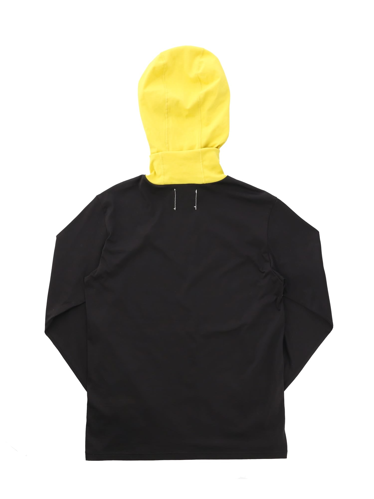 sc.0009AW22_blackxyellow balaclava turtle neck l/s tee. TheSoloist