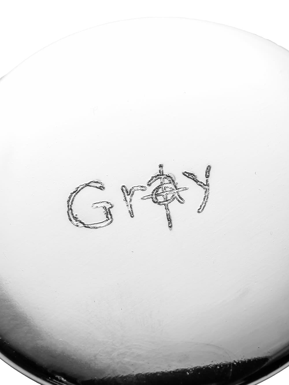"gray" プレーンメタルバッジ(スモール)
